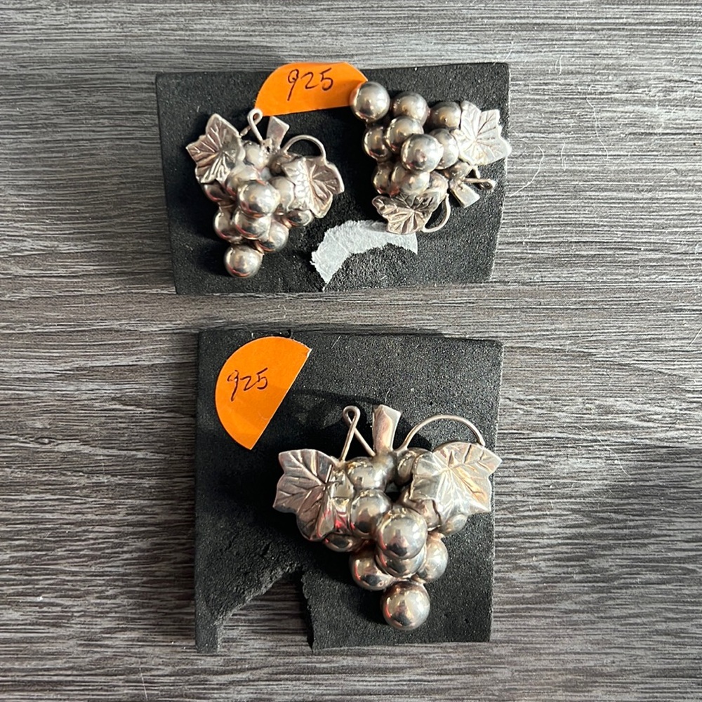925 grape pin with matching earrings